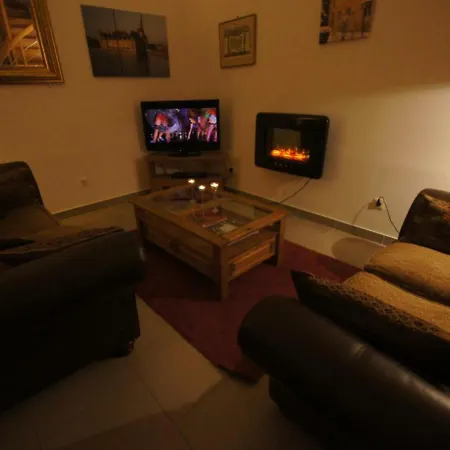 Mouy, 3 Pièces, 4 Personnes - Fr-1-526-19 Hébergement de vacances *