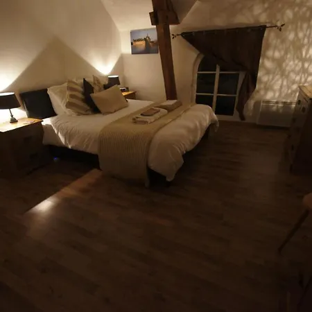 Paisible Avec Jardin Prive, Proche Commerces, Parking, Wifi, Animaux Acceptes, - Fr-1-526-19 Semesterbostad *